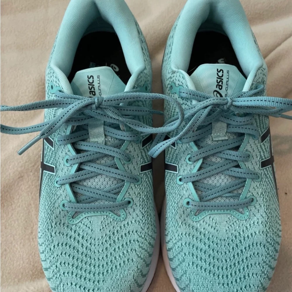Asics Gel Cumulus 28 Green Athletic Shoes